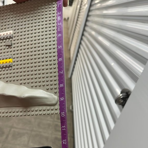 Lego Gray Baseplate with Yellow, Black, and White Pieces - Picture 5 of 6